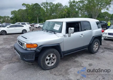 2007 Toyota Fj Cruiser from USA, damaged, VIN JTEBU11F670038764
